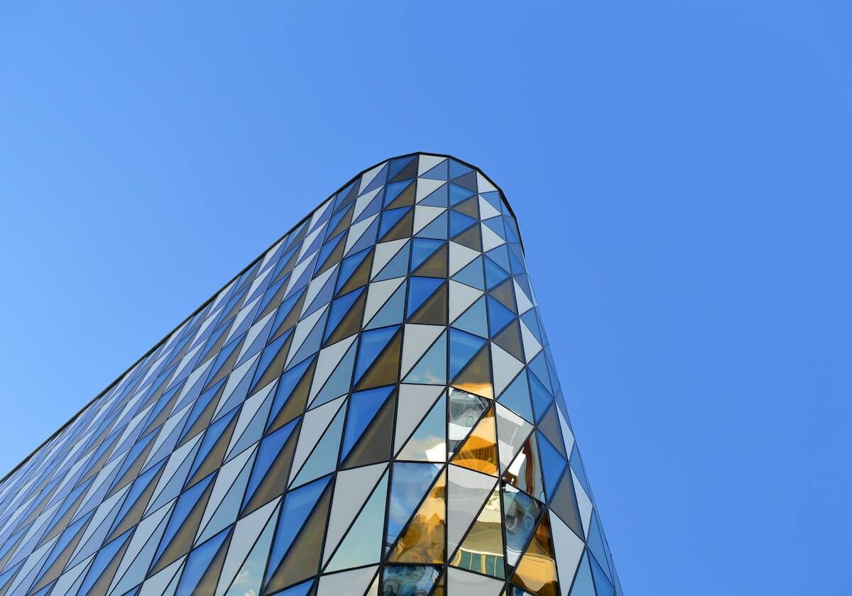 外交部刚刚宣布！中方决定：对俄罗斯持普通护照人员试行免签政策，过境不超过30天，可免办签证入境